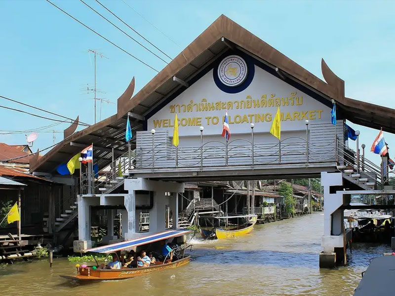Maeklong Railway Market & Damnoensaduak Floating Market