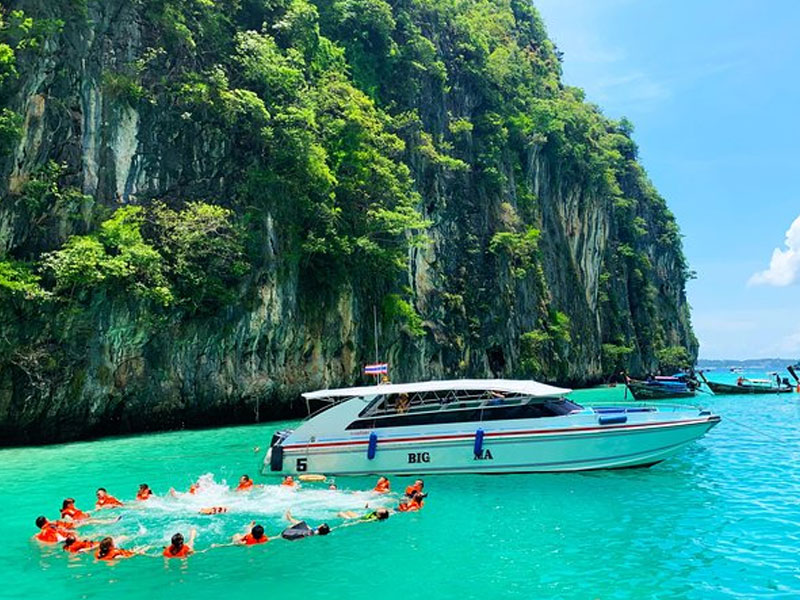 Private Speed Boat Max 20 persons