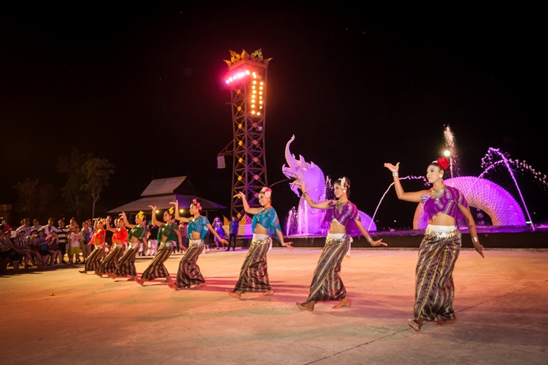 Siam Niramit Show