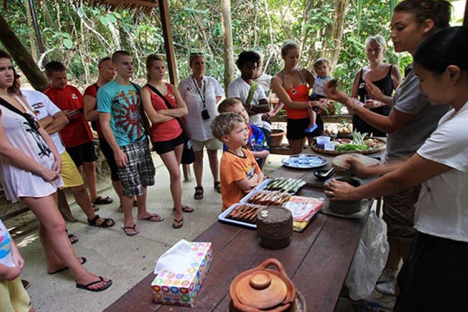 Phuket Safari Half Day Tour
