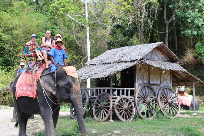 Phuket Safari Half Day Tour