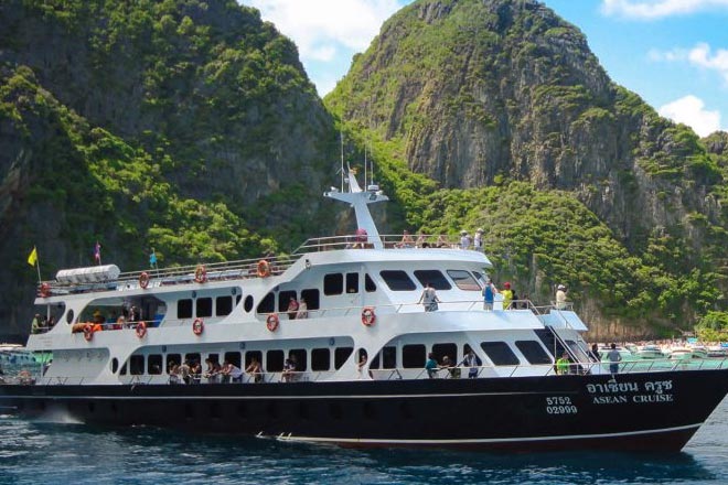Ferry Transfer Service to Phi Phi Island