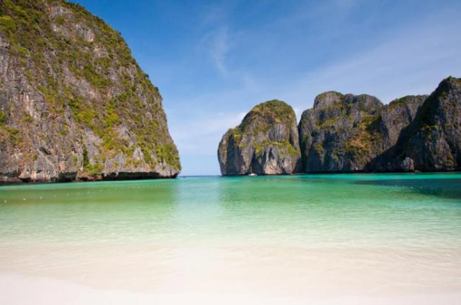 Phi Phi Island Tour by Speed Boat Half Day