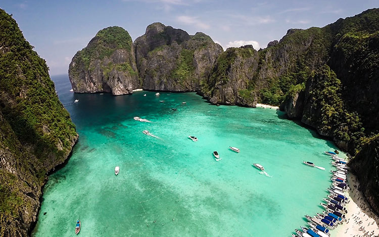 Phi Phi Island Tour by Speed Boat Half Day