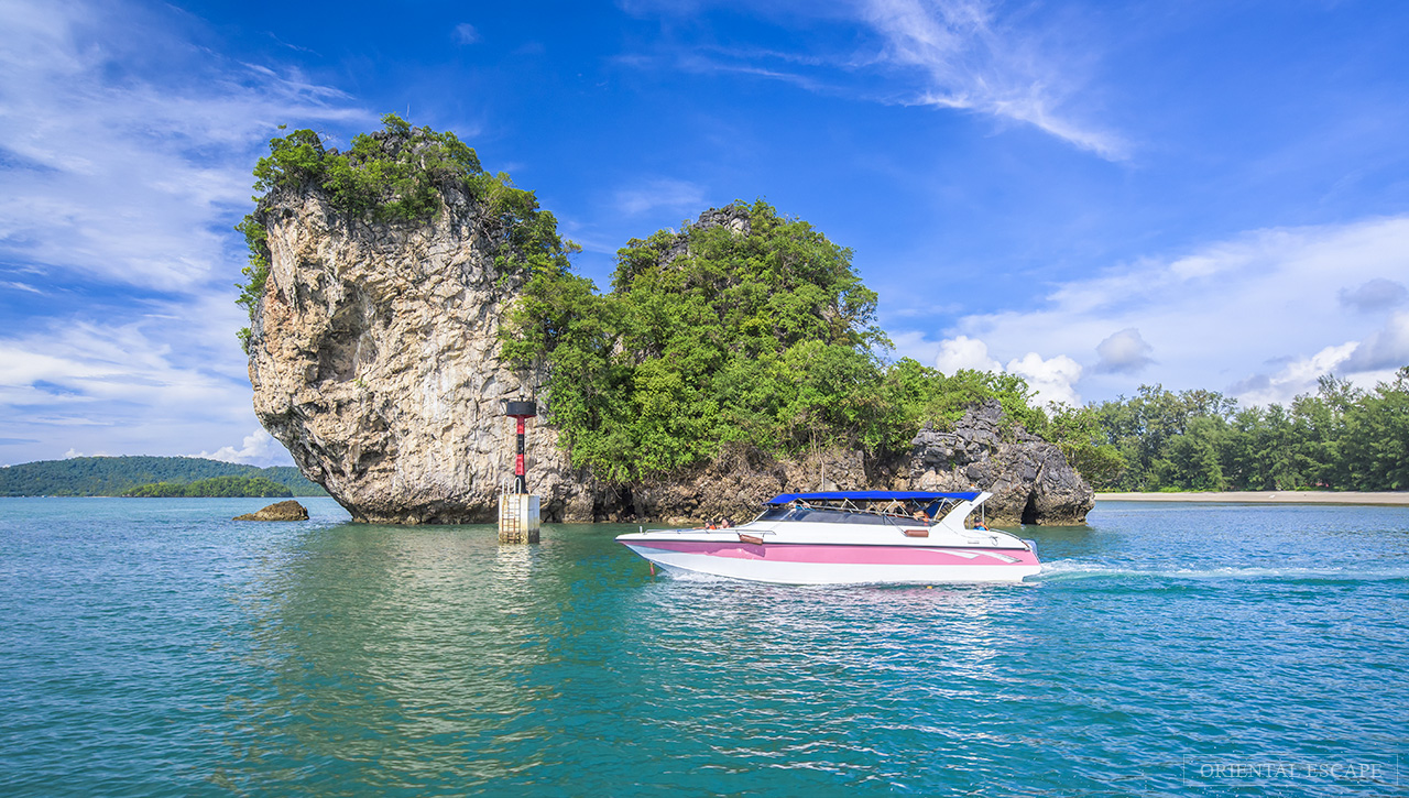 Phi Phi & Bamboo Island by Speed Boat