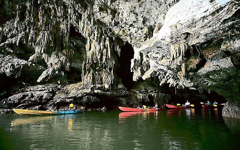 Kayaking Full Day at At Bor Thor With Lunch