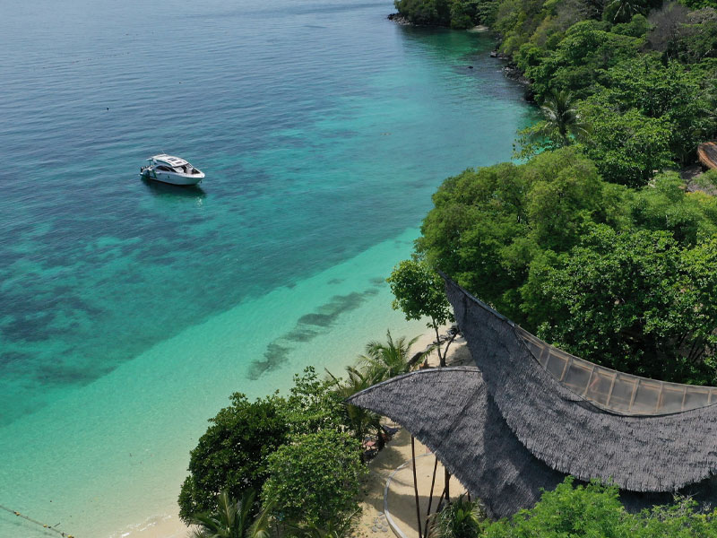 Banana Beach Tour by Speedboat