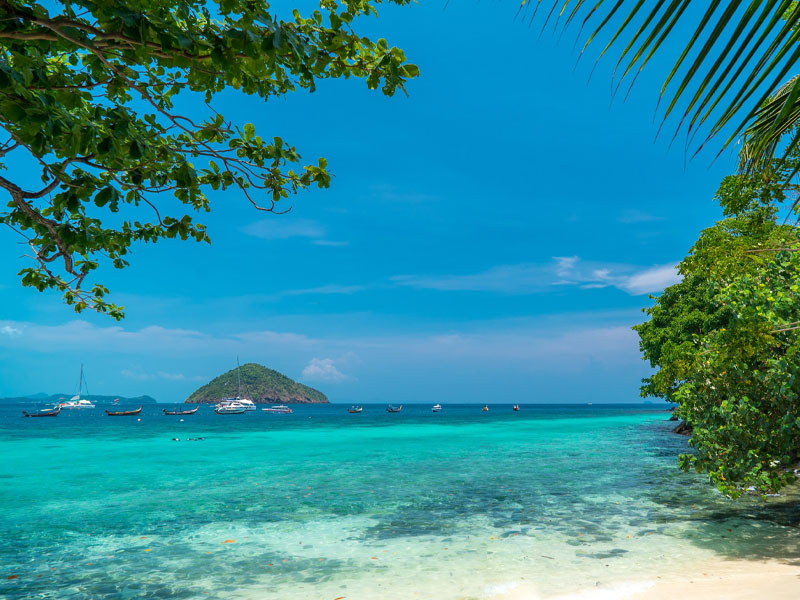 Banana Beach Tour by Speedboat