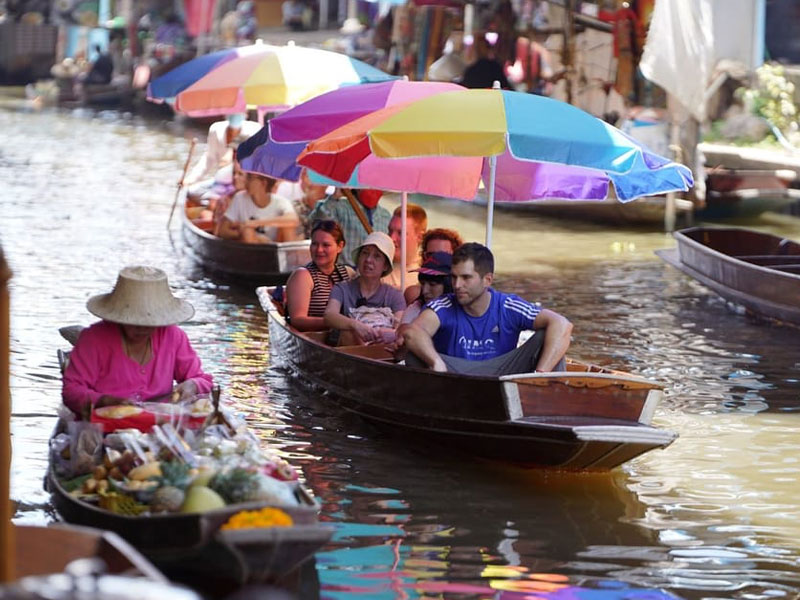 Maeklong Railway Market, Floating Market and Ayutthaya Tour