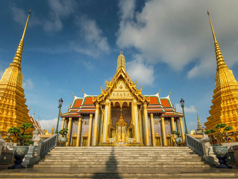 Bangkok Temples & City Highlights Tour